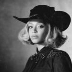 Beyoncé Reigns For Fourth Time On Streaming Songs Chart With 'Texas Hold 'Em'