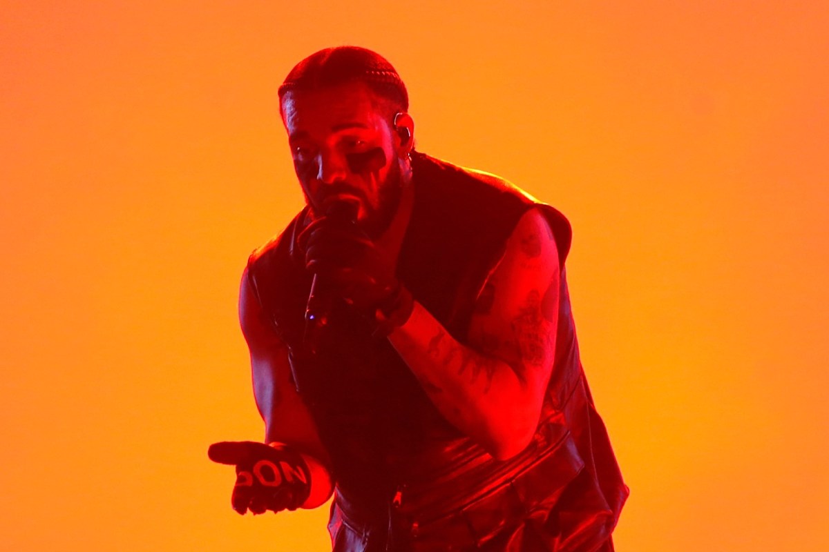 Drake acts like he's going to address NSFW videos in concert