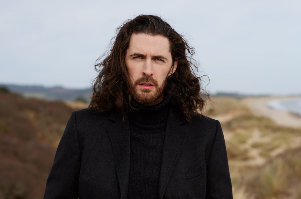 Hozier thanks OVO Arena for correcting 'misunderstanding' about fans' 'Free Palestine' scarf