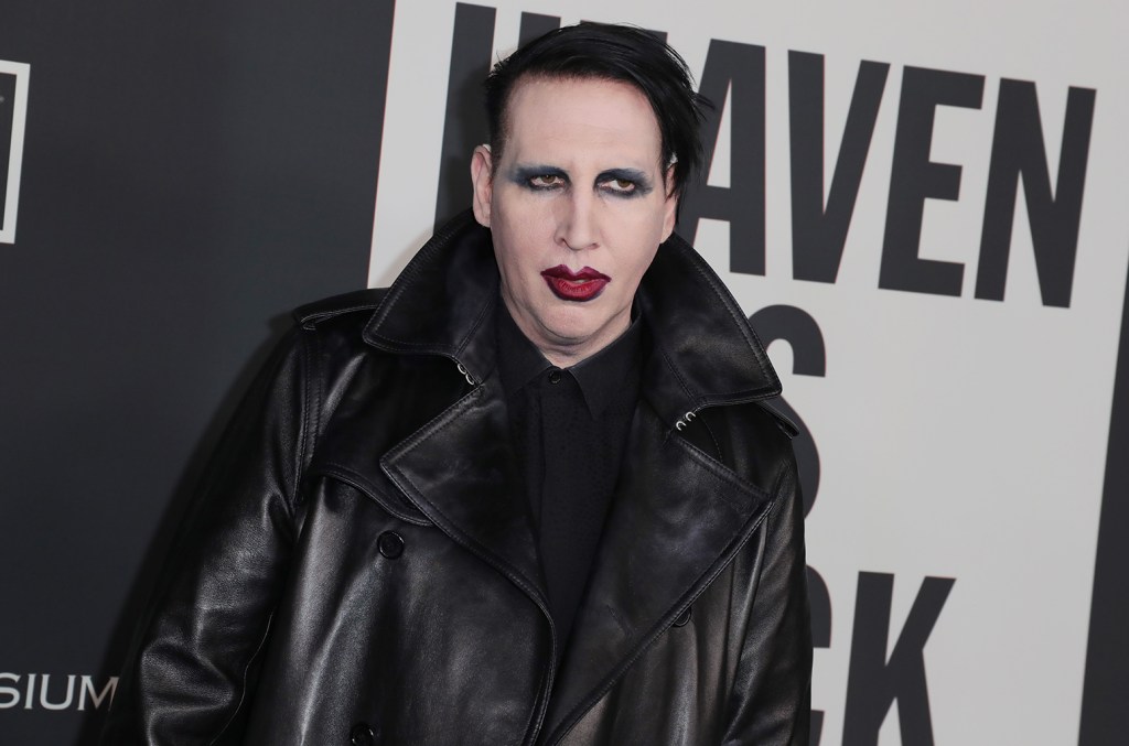 Marilyn Manson completed community service for blowing his nose at a videographer