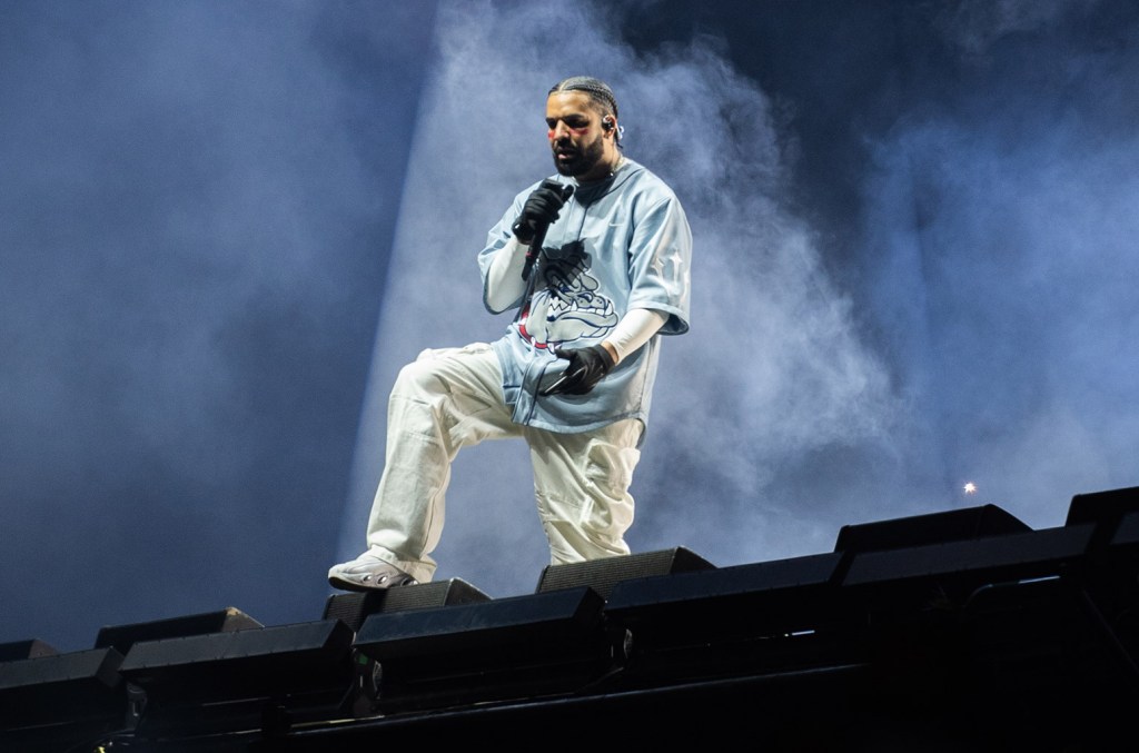Nine best moments from Drake & J. Cole's It's All a Blur – Big as the What?  Tour opening night in Tampa