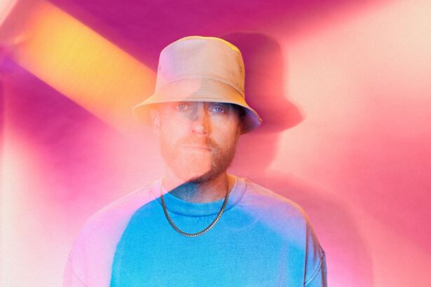 TobyMac lands his 10th No. 1 on the Christian AC Airplay Chart with "Faithfully"