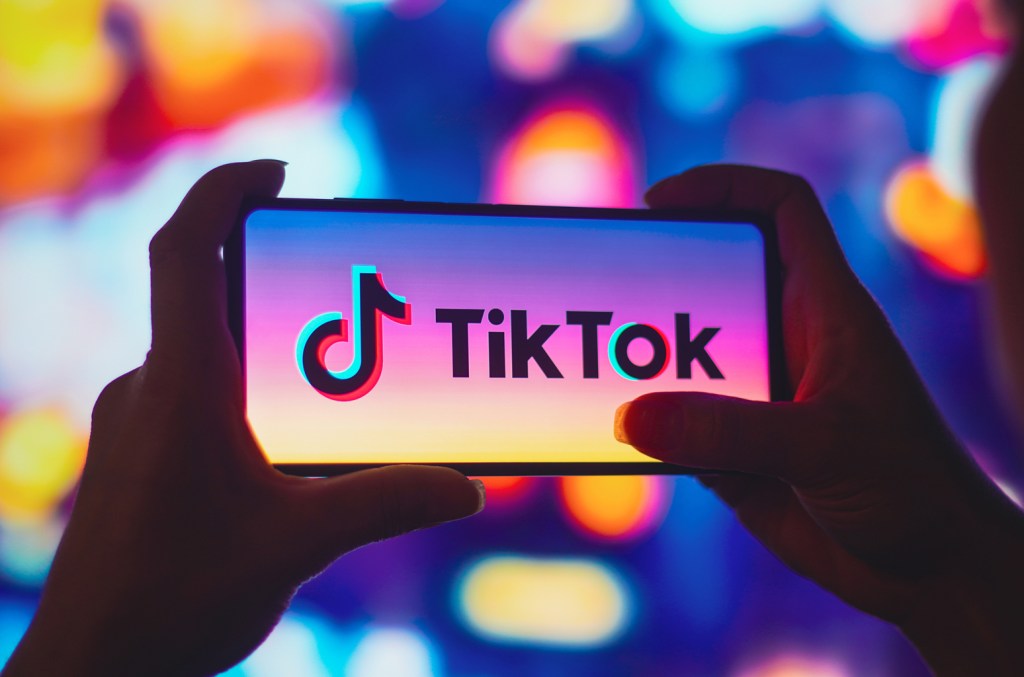 UMG's TikTok Licensing Feud: Music Industry Reactions (Update)