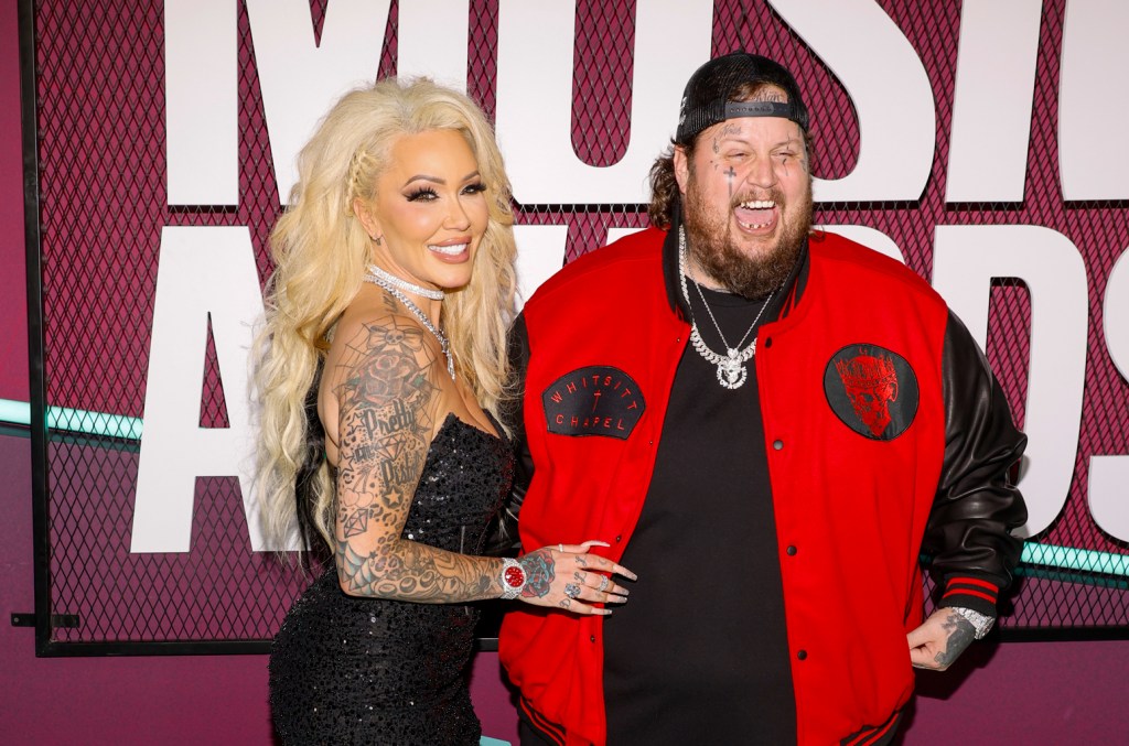 7 Things to Know About Jelly Roll's Bunnie XO Wife