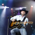 Cody Johnson Hits Radio With 'The Painter', His Second Country Airplay No. 1