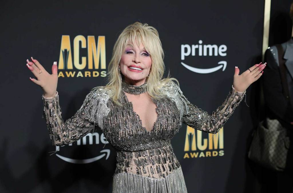 Dolly Parton is preparing a new cookbook that is already a bestseller