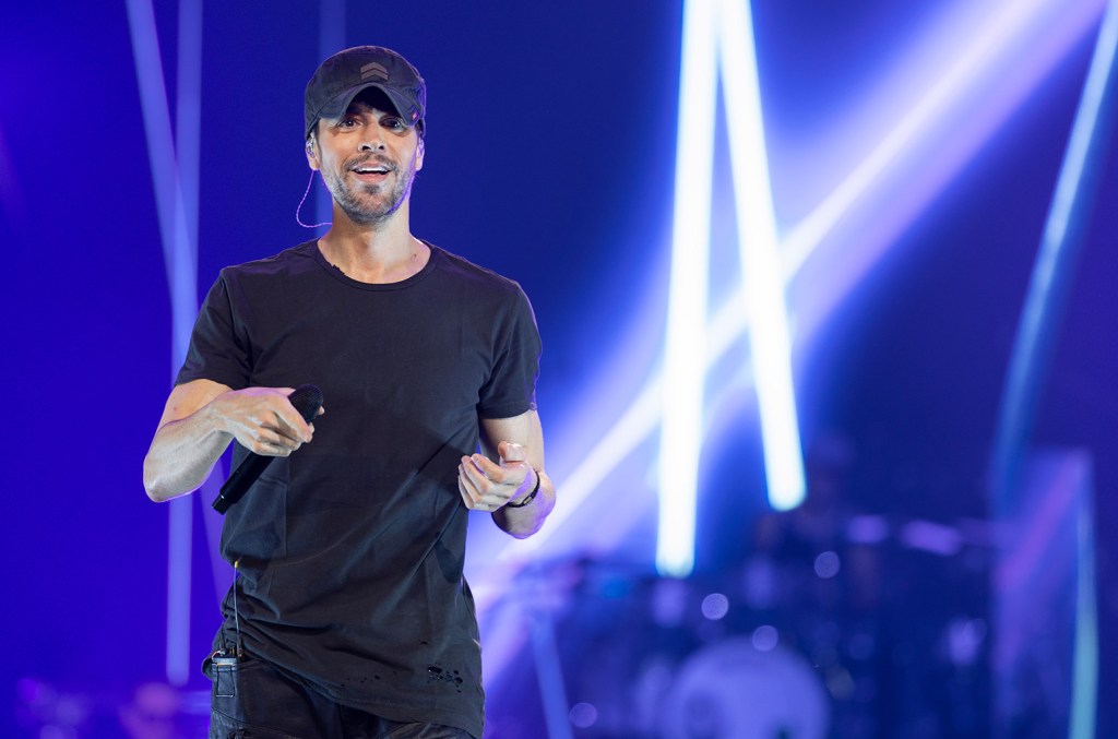 "Final, Volume" by Enrique Iglesias.  2' Top 10 Debut on the Latin Pop Albums Chart