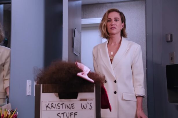 Kristen Wiig's old 'SNL' wardrobe is fully occupied in the new offering