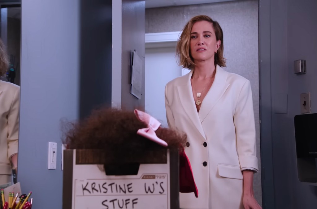 Kristen Wiig's old 'SNL' wardrobe is fully occupied in the new offering