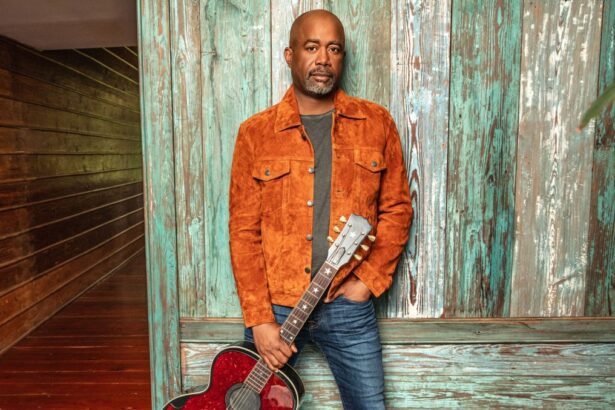 Darius Rucker Talks Music Success, Family Struggles in 'Life's Too Short' Memoir: 'It Was Therapy'