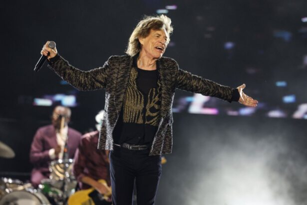 Mick Jagger jokes about Stormy Daniels, celebrates his own 'F–king Sandwich' at Rolling Stones concert in New Jersey