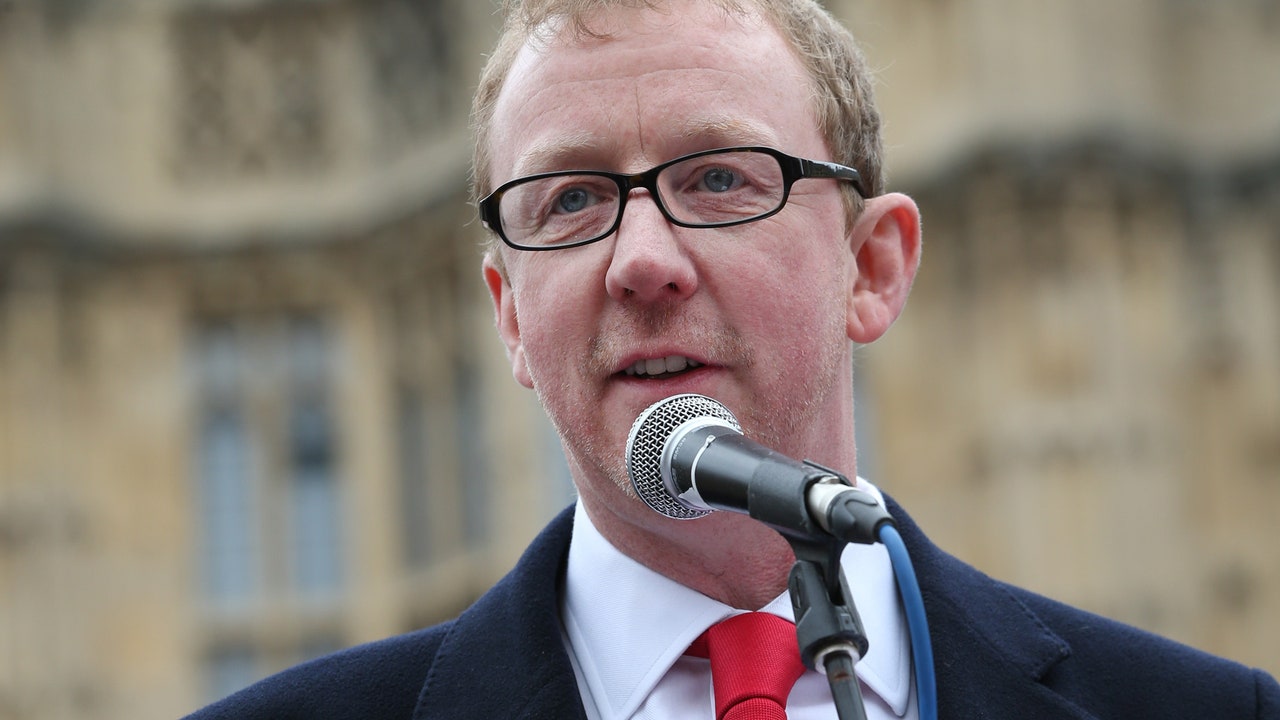 Blur's Dave Rowntree has lost his bid to become a UK MP