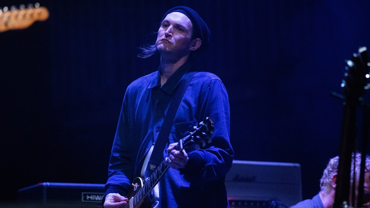 Former Red Hot Chili Peppers guitarist Josh Klinghoffer is facing a wrongful-death lawsuit