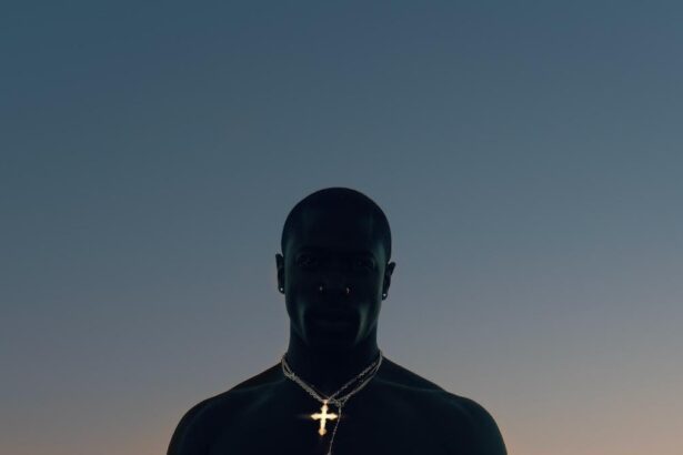 Moses Sumney Announces Sophcore EP, Shares New Song 'Gold Coast': Listen