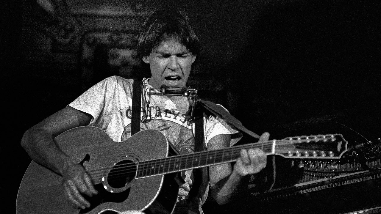 Neil Young Announces Records Vol.  III (1976-1987) Box Set