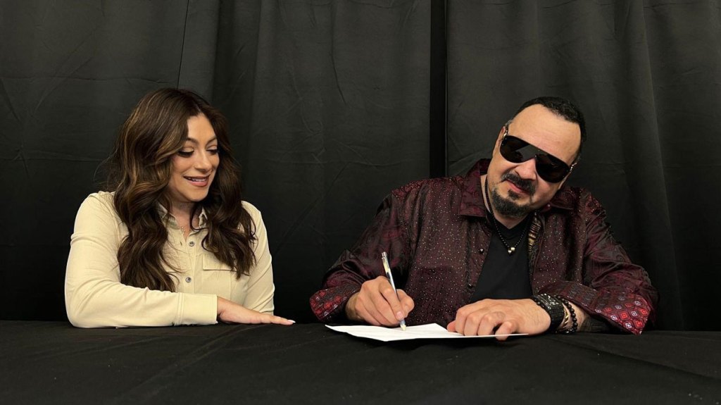 Pepe Aguilar signs worldwide deal with SESAC Latina