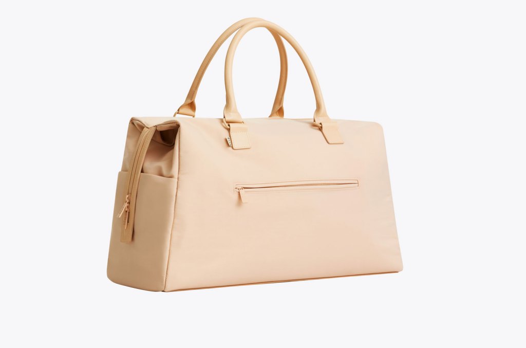 Viral Béis Commuter Duffle Bag is 25% off at Nordstrom: Shop the limited sale