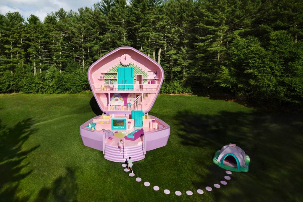 Step In a Life-Sized Polly Pocket 1994 Dollhouse: Book on Airbnb