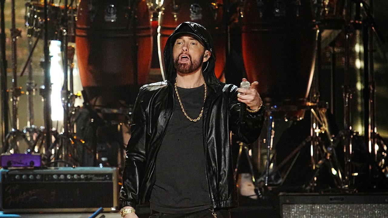 Eminem will open the 2024 MTV VMAs