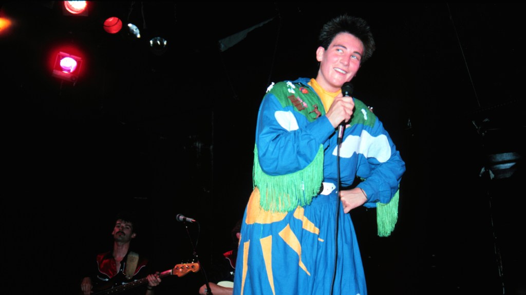 In Canada: kd lang to reunite with Original Band The Reclines for first time in 35 years