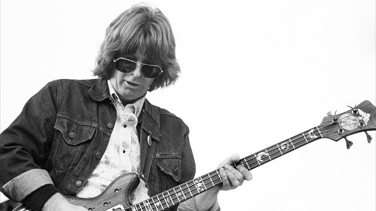 Phil Lesh of the Grateful Dead has died at the age of 84