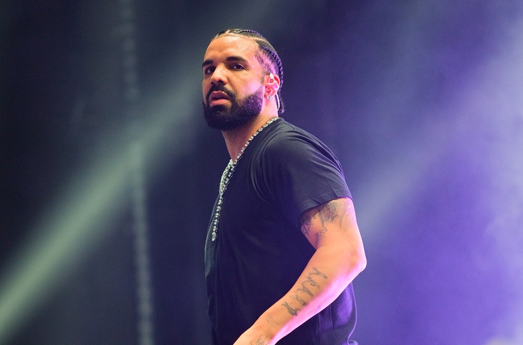 Drake confirms he will tour Australia in 2025