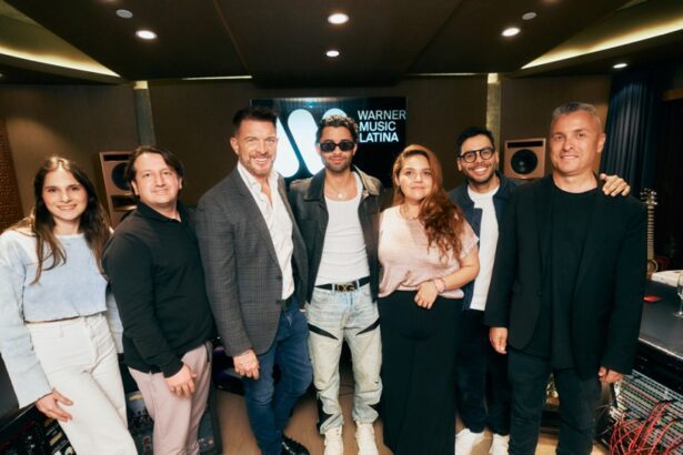 Erick Brian begins his solo career. Inks Deal with Warner Music Latina & Big Bad Wolf Management