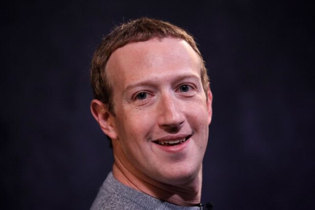 Mark Zuckerberg & T-Pain Release Acoustic Duet Of Lil Jon's "Get Low"