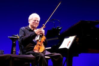 Primary Wave buys stake in Itzhak Perlman's recorded rights